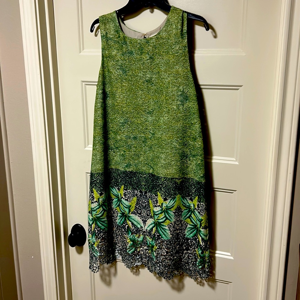 Sleeveless dress